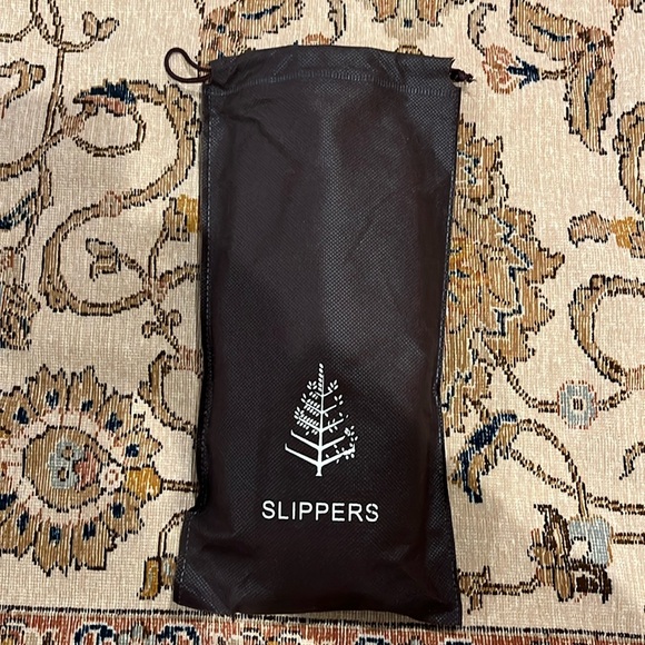 Hotel 4 Seasons slippers - Picture 1 of 7